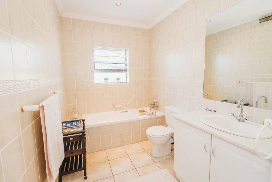 3 Bedroom Property for Sale in Camphersdrift Western Cape